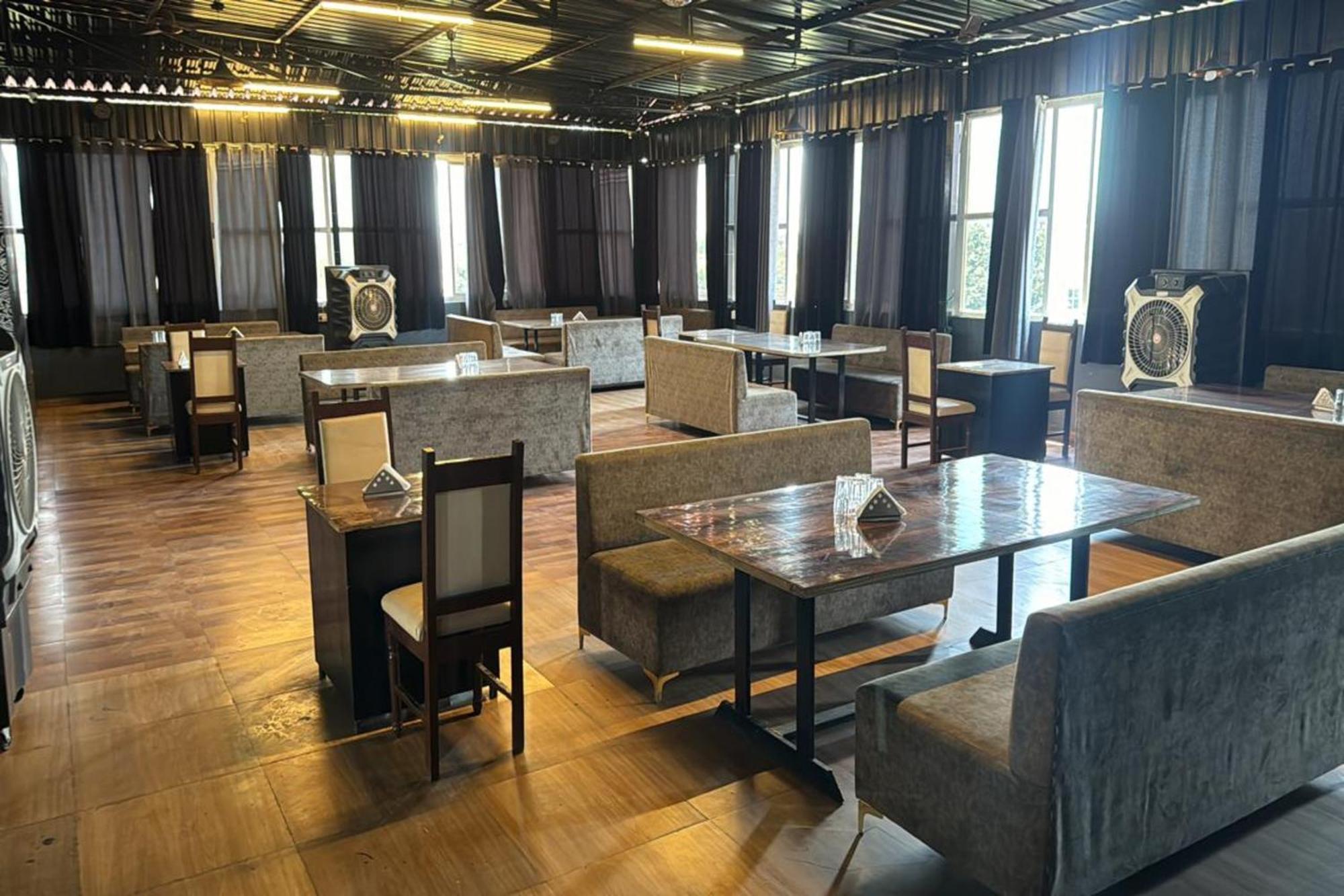 Hotel Eagle Inn أُودايبور المظهر الخارجي الصورة