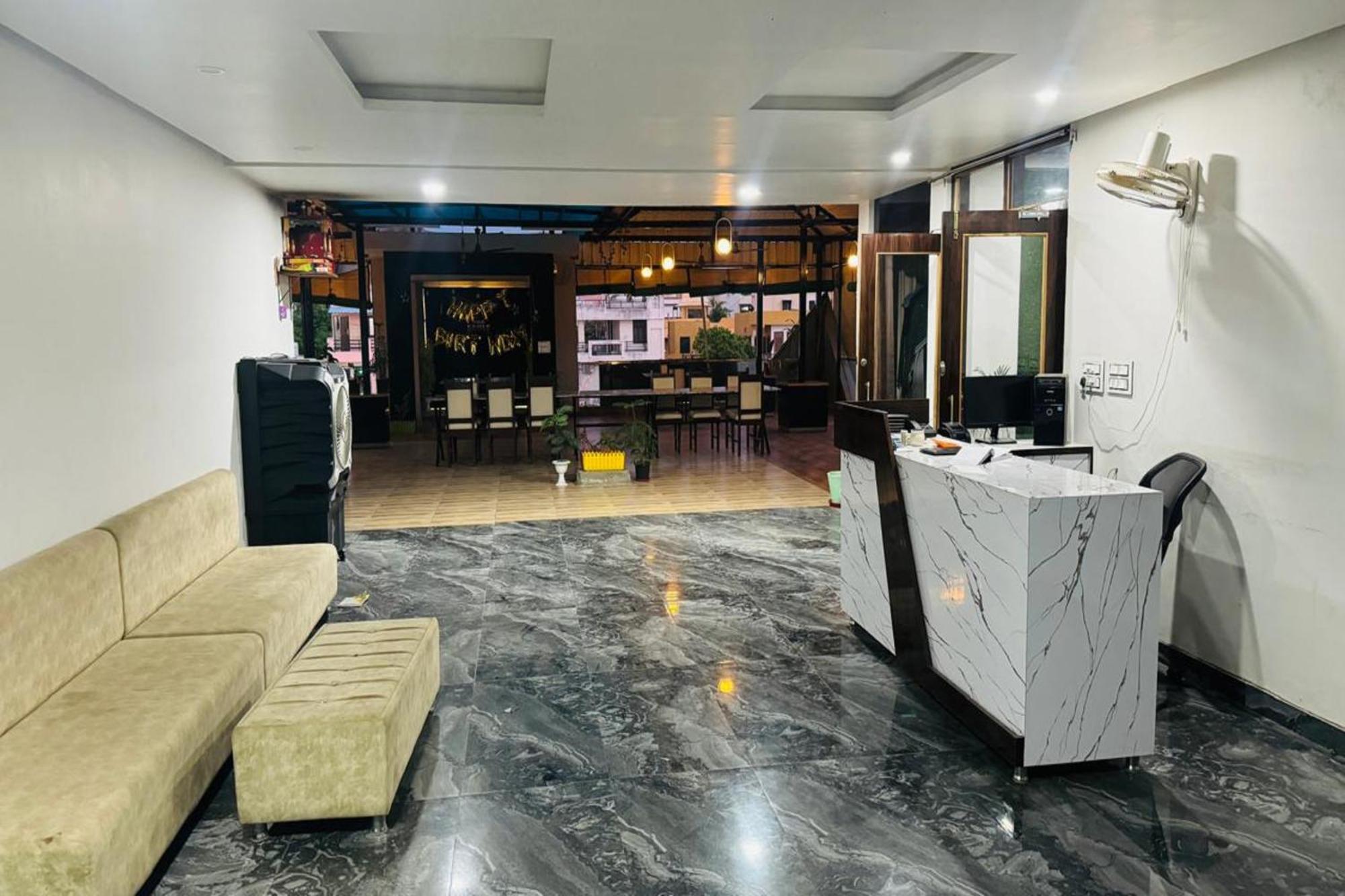 Hotel Eagle Inn أُودايبور المظهر الخارجي الصورة
