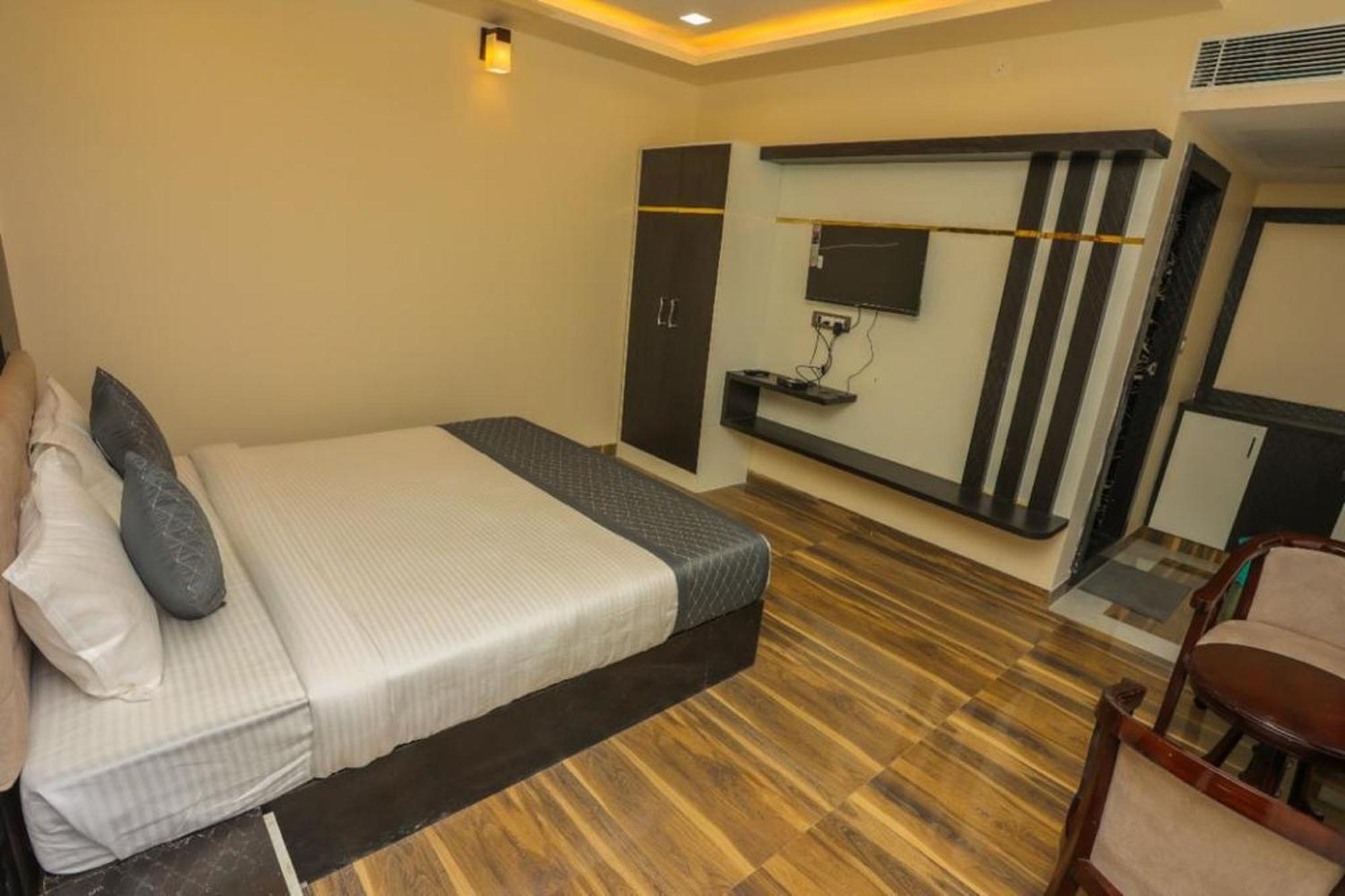 Hotel Eagle Inn أُودايبور المظهر الخارجي الصورة